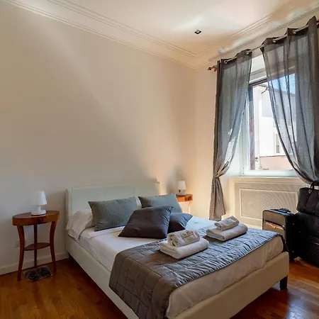 Hotel apartamentowy P-rooms & Collection *