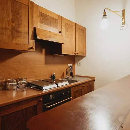 P-rooms & Collection Hotel apartamentowy *