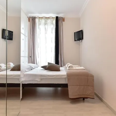 P-rooms & Collection Roma